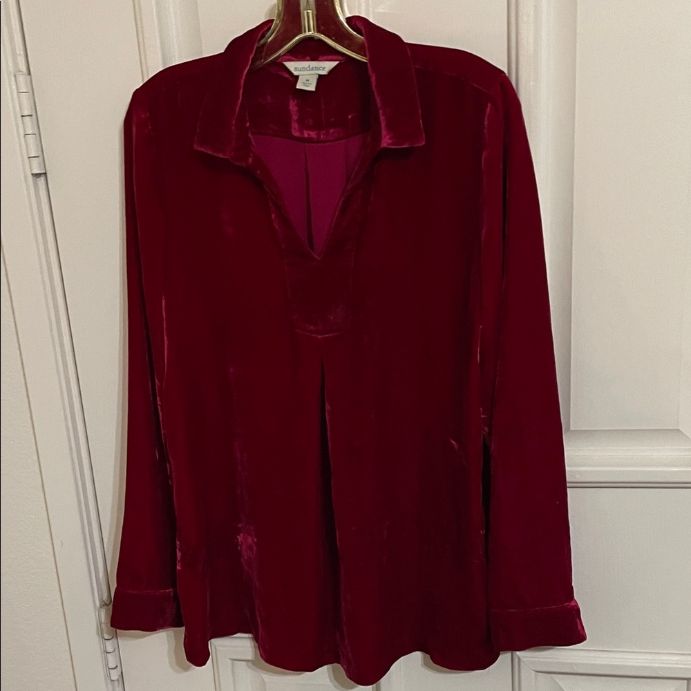 Sundance Gorgeous Velvet Top  Sz M